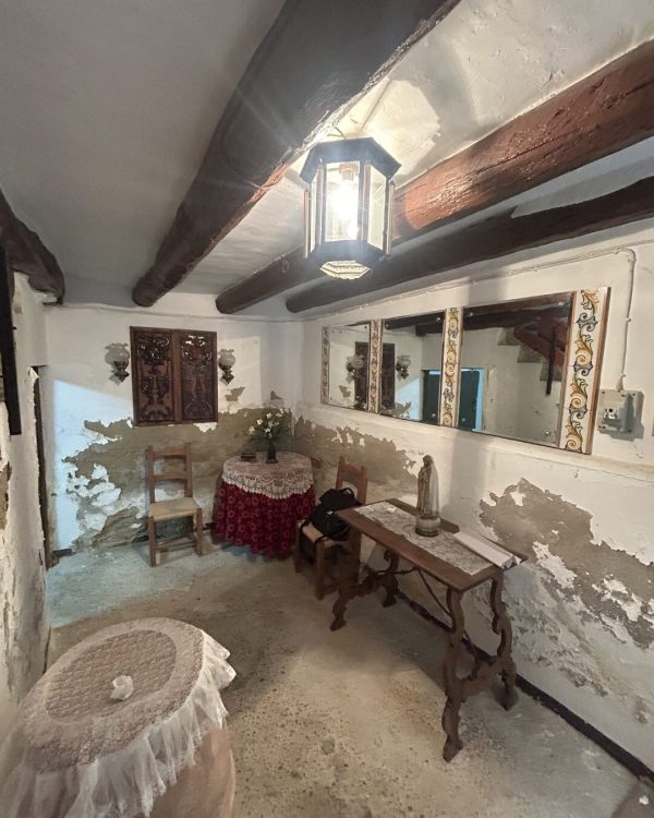 9089-LUNA-10-rotated