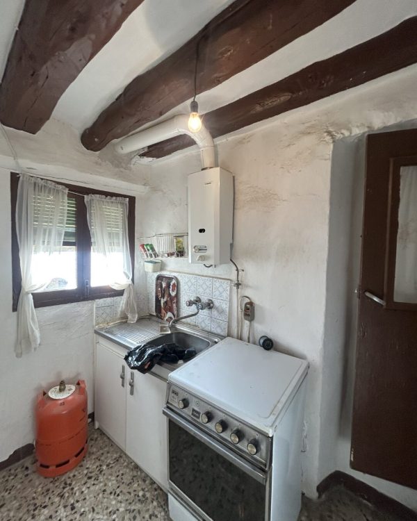 9089-LUNA-23-rotated