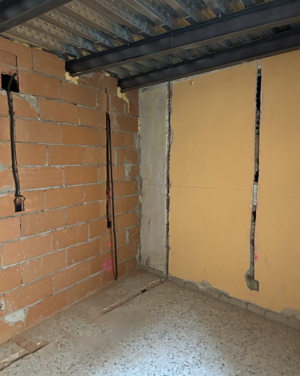 9231-CASTILISCAR-14-rotated