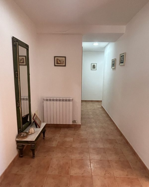 lacorvilla-8692-23-rotated