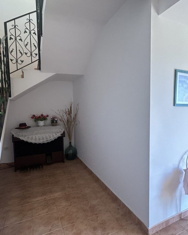 lacorvilla-8692-24-rotated